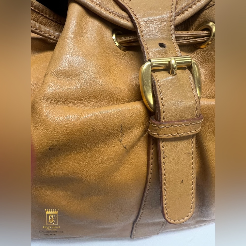 Gucci drawstring leather backpack - image 7